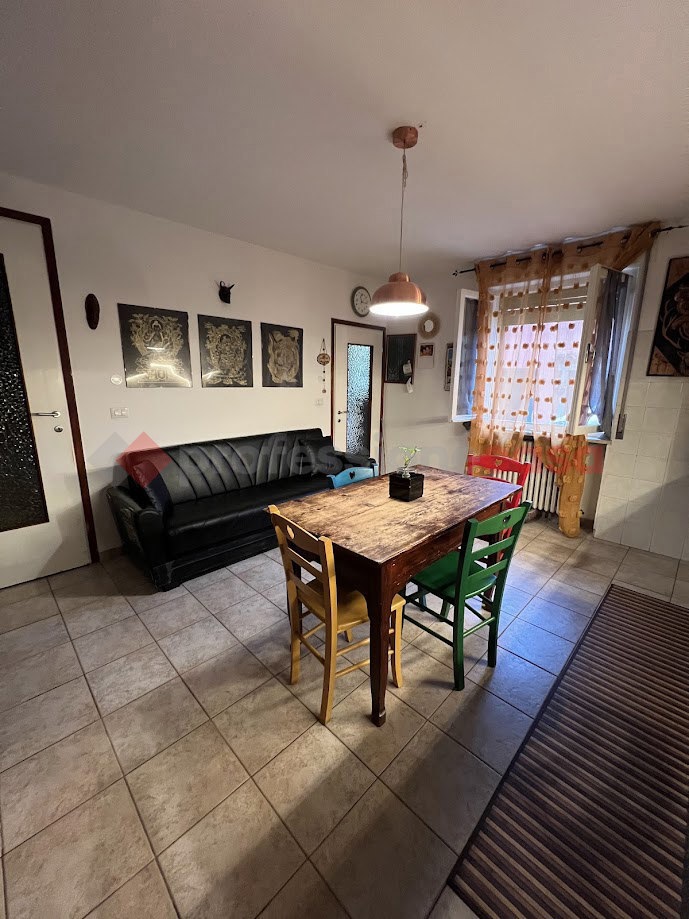 Quadrilocale con box a Verona