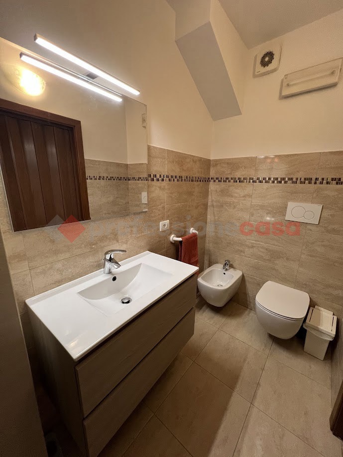 Quadrilocale con box a Verona