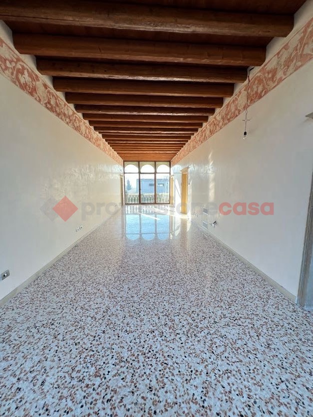 Appartamento con box doppio a Stra