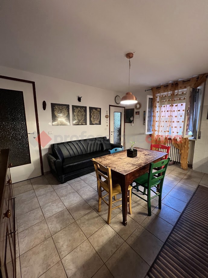 Quadrilocale con box a Verona