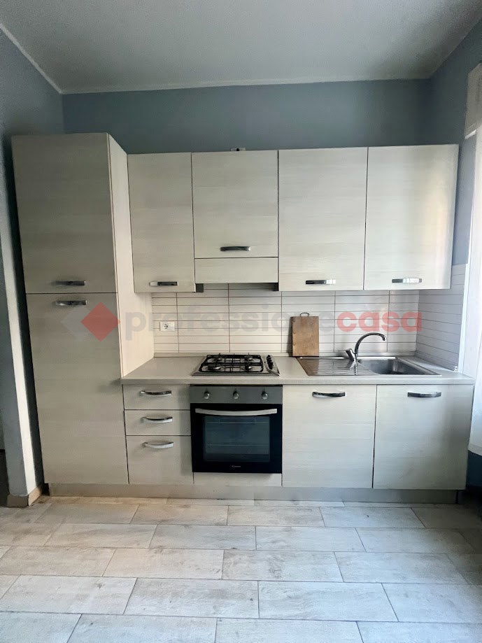 Bilocale arredato in affitto a Verona