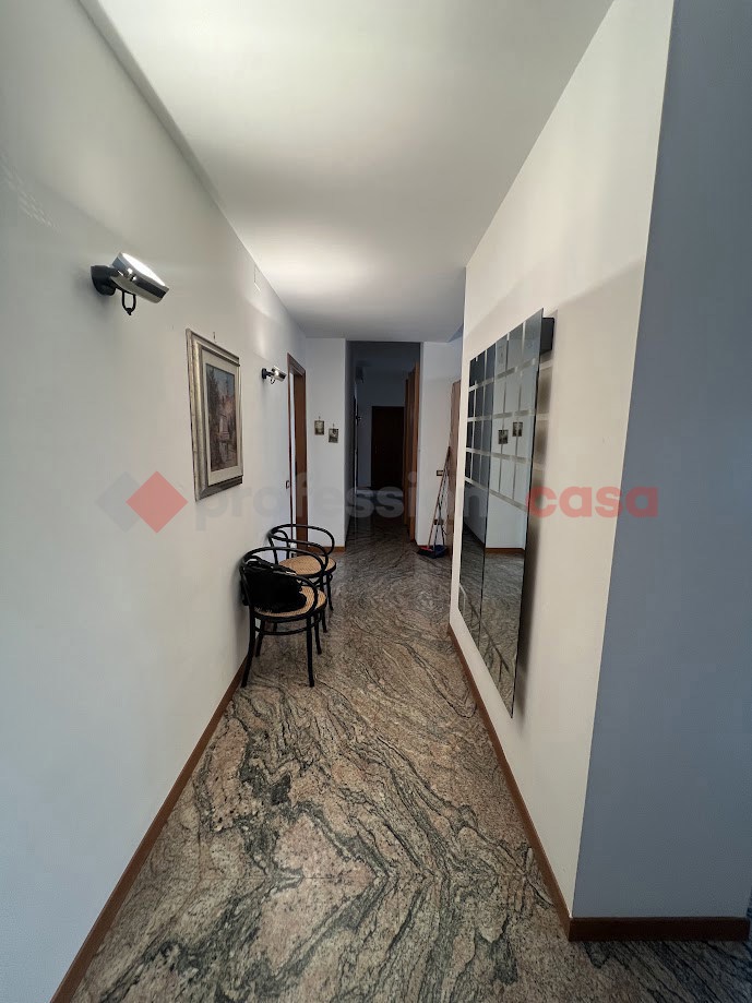 Appartamento arredato in affitto a Verona