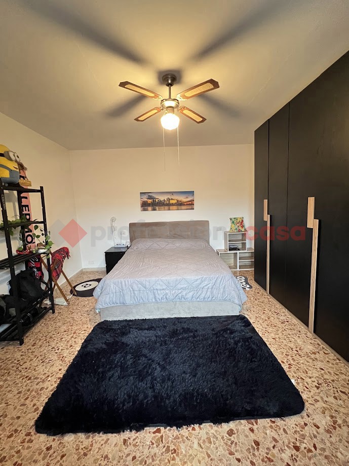 Casa indipendente con box a Verona