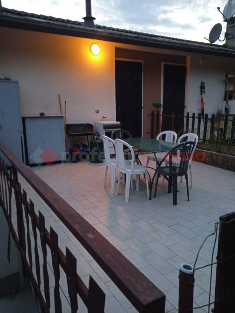 Bilocale arredato in affitto a Bosco Chiesanuova