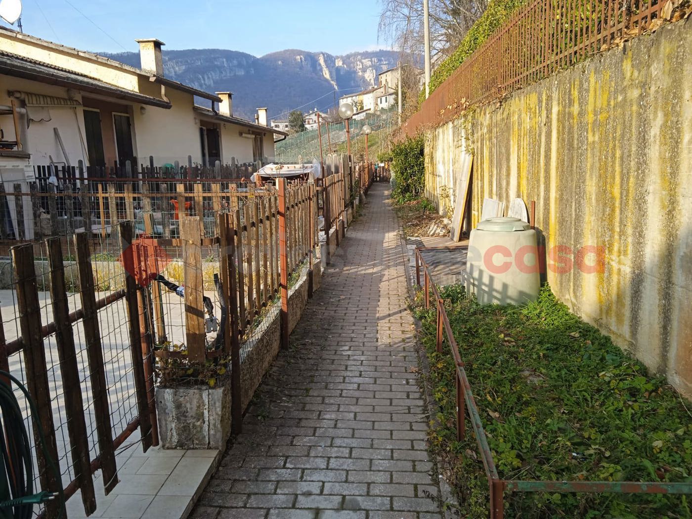 Bilocale arredato in affitto a Bosco Chiesanuova