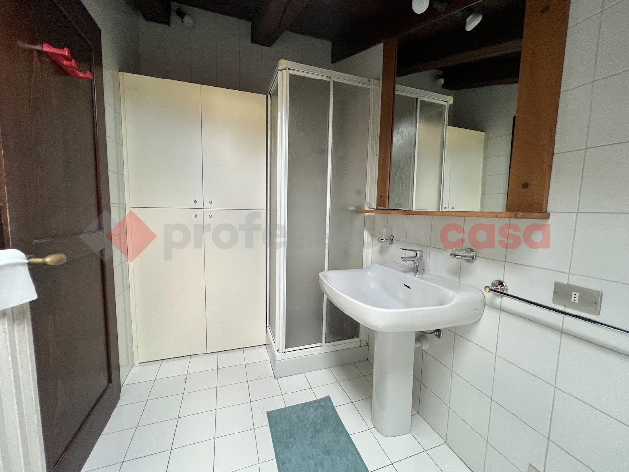 Trilocale arredato in affitto a Verona