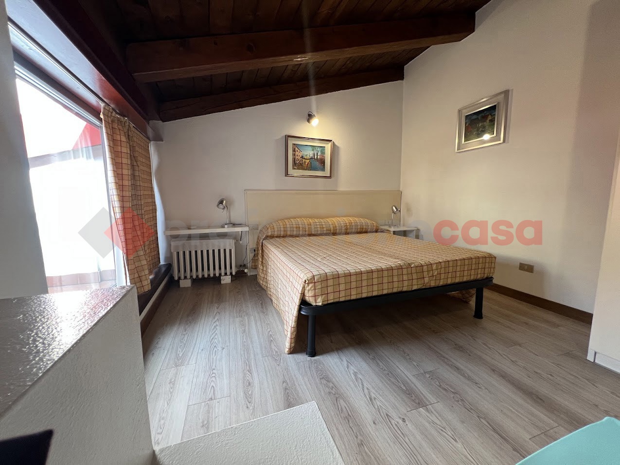 Trilocale arredato in affitto a Verona