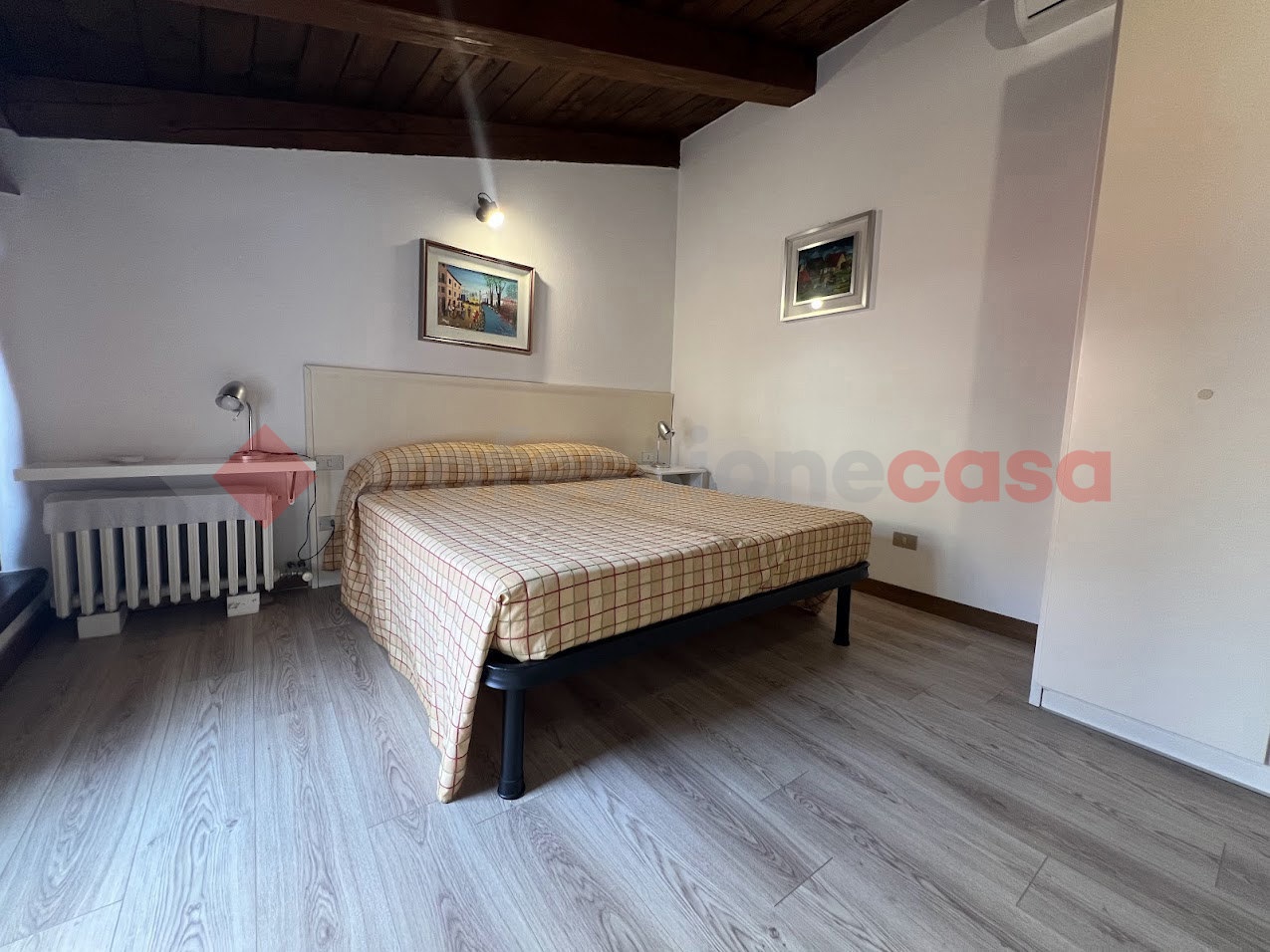 Trilocale arredato in affitto a Verona