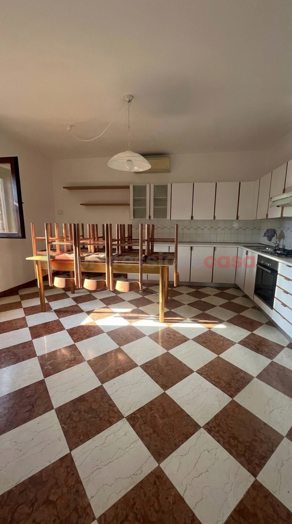 Villa arredata in affitto a Verona