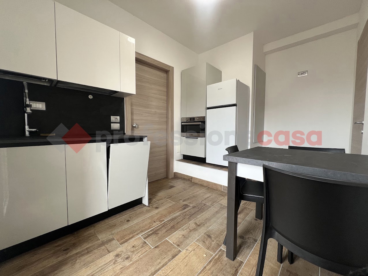 Trilocale arredato in affitto a Verona