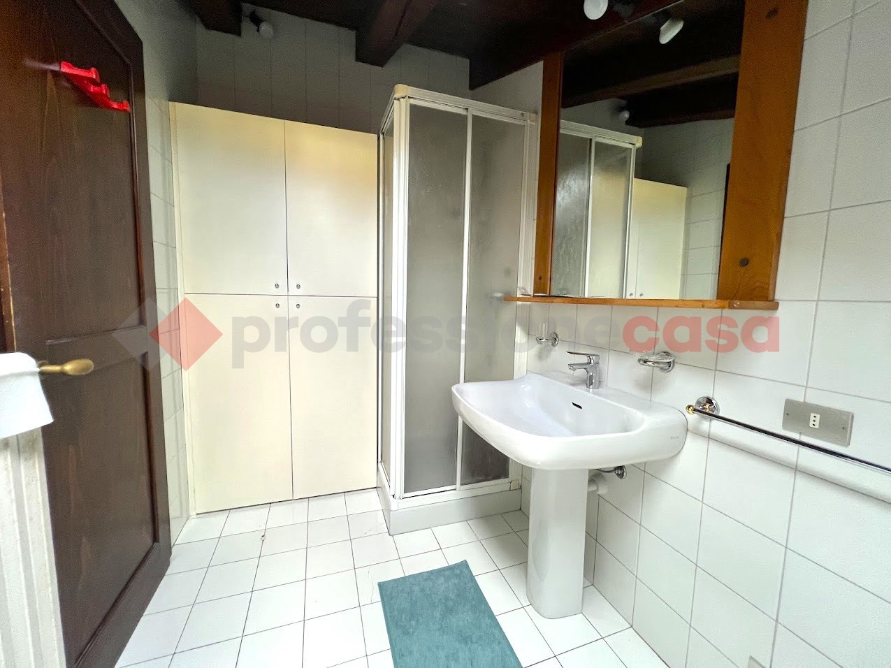 Trilocale arredato in affitto a Verona