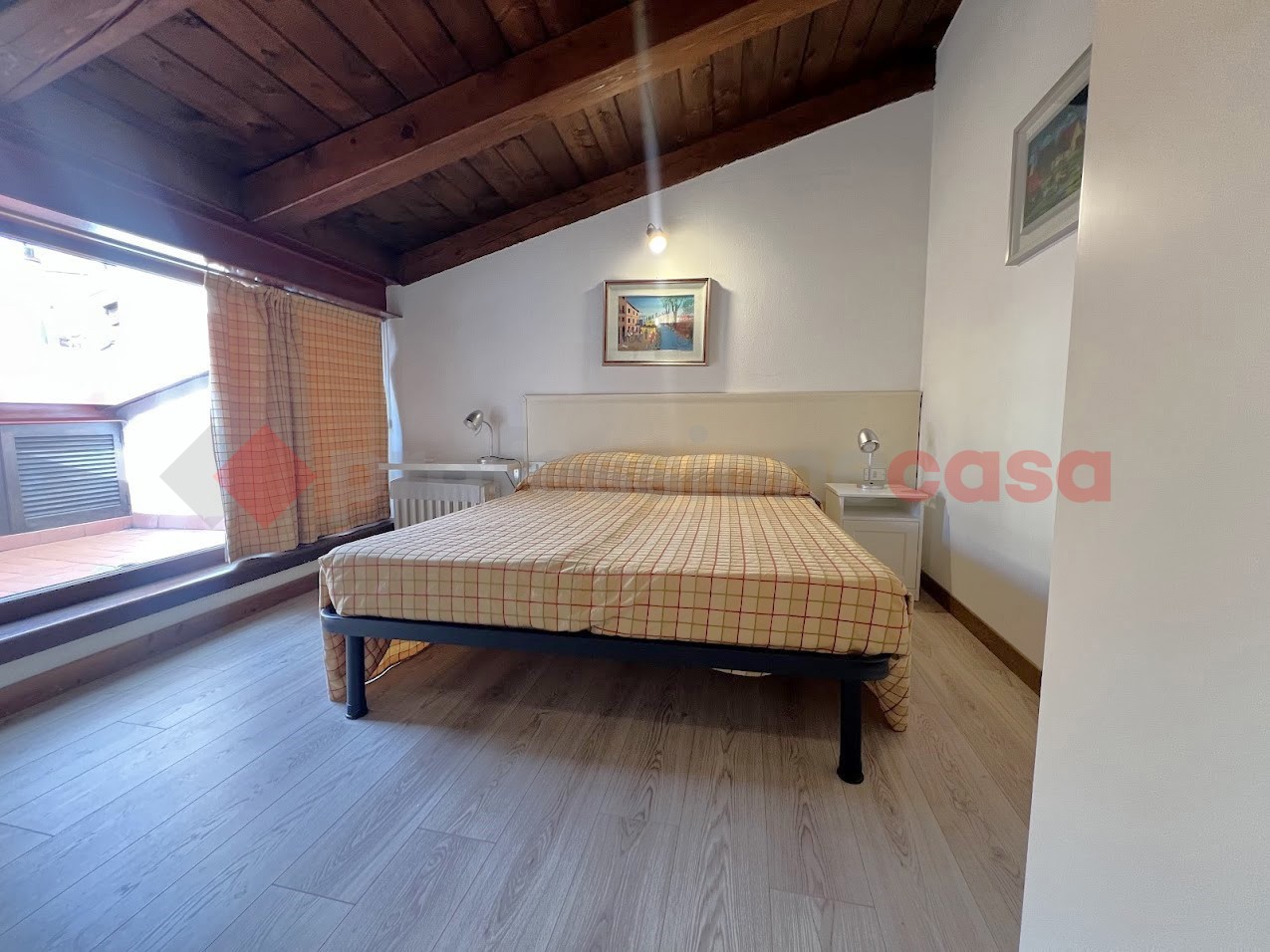 Trilocale arredato in affitto a Verona