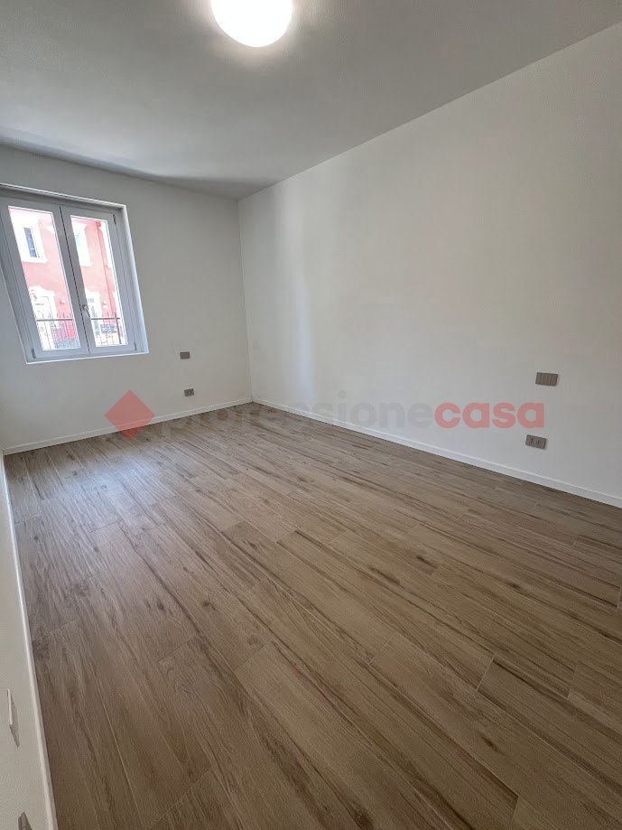 Quadrilocale arredato in affitto a Verona