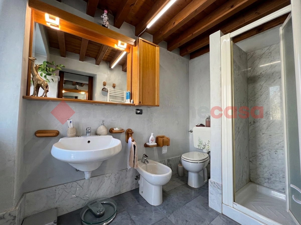 Quadrilocale con giardino a Grezzana