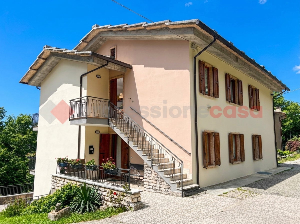 Appartamento in vendita a Rover� Veronese
