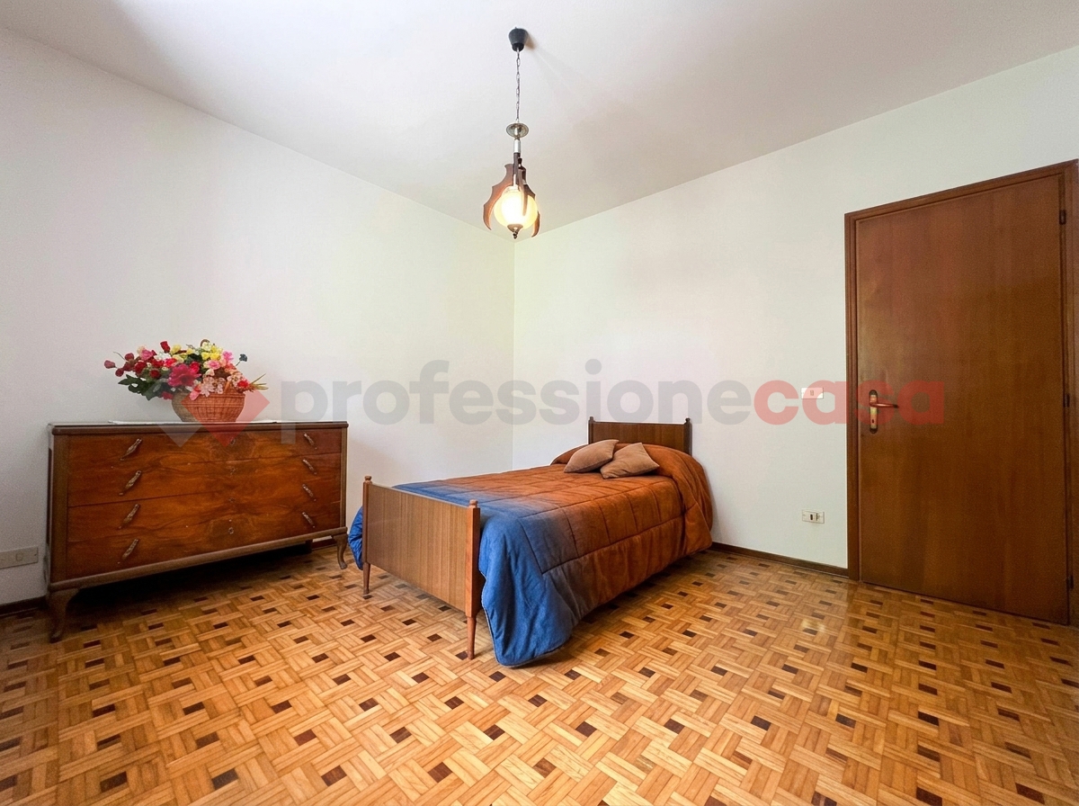 Appartamento in vendita a Rover� Veronese