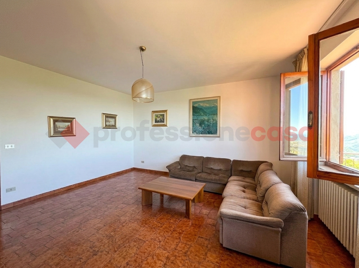 Appartamento in vendita a Rover� Veronese