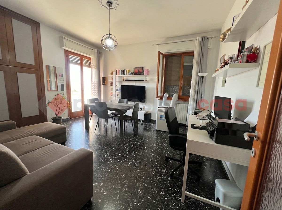 Monolocale arredato in affitto a Verona