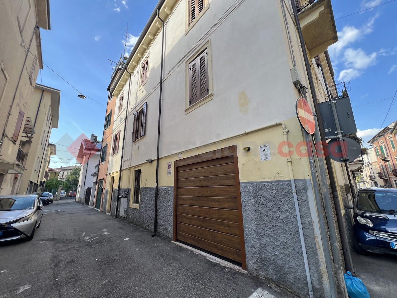 Bilocale arredato in affitto a Verona