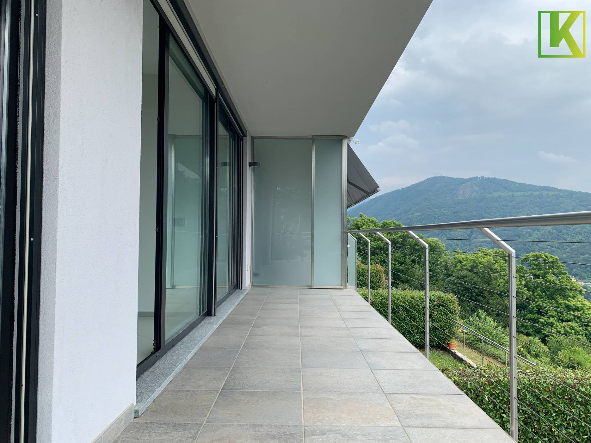 Appartamento Bilocale in vendita a Cadegliano-Viconago