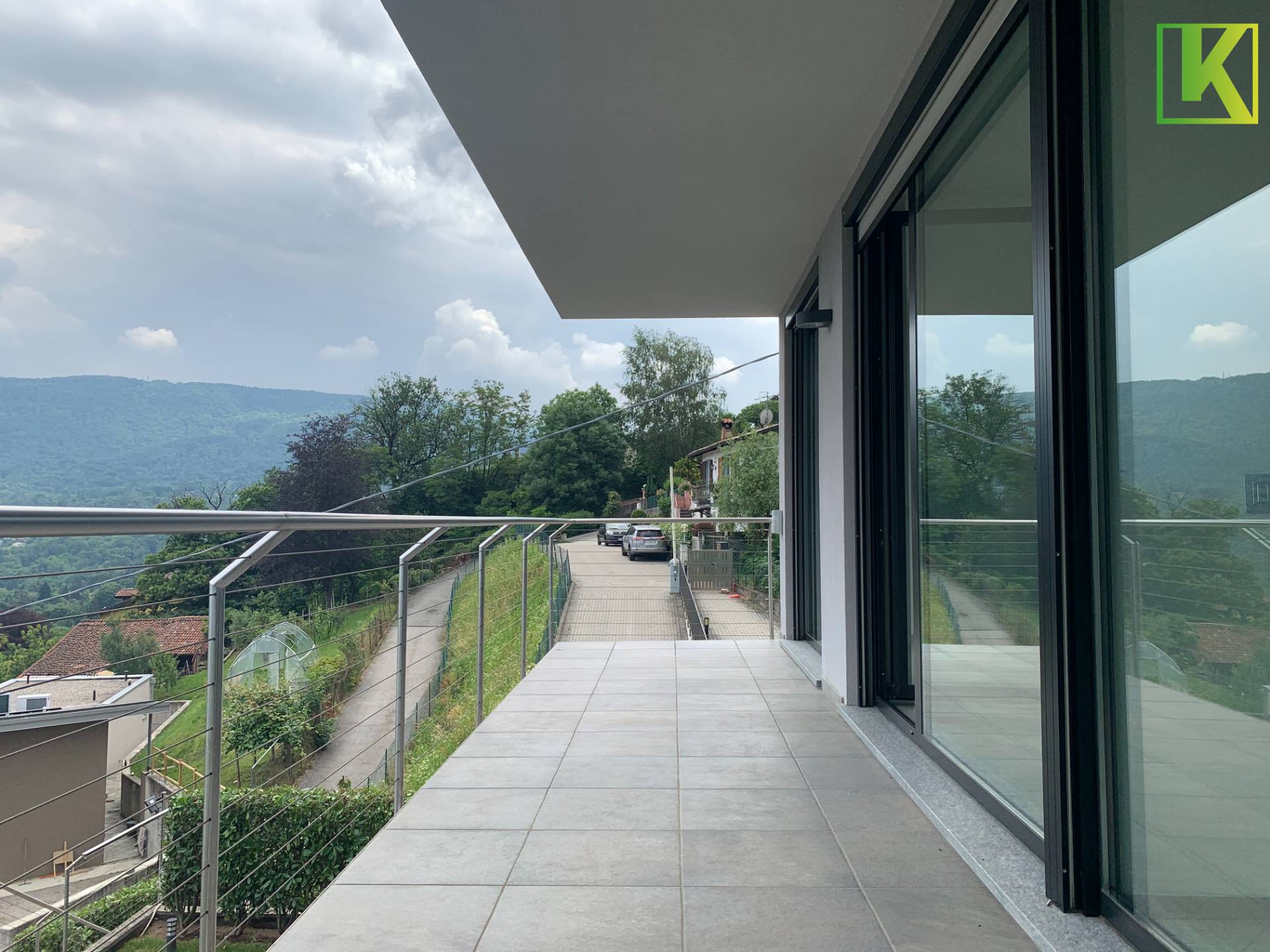 Appartamento Bilocale in vendita a Cadegliano-Viconago