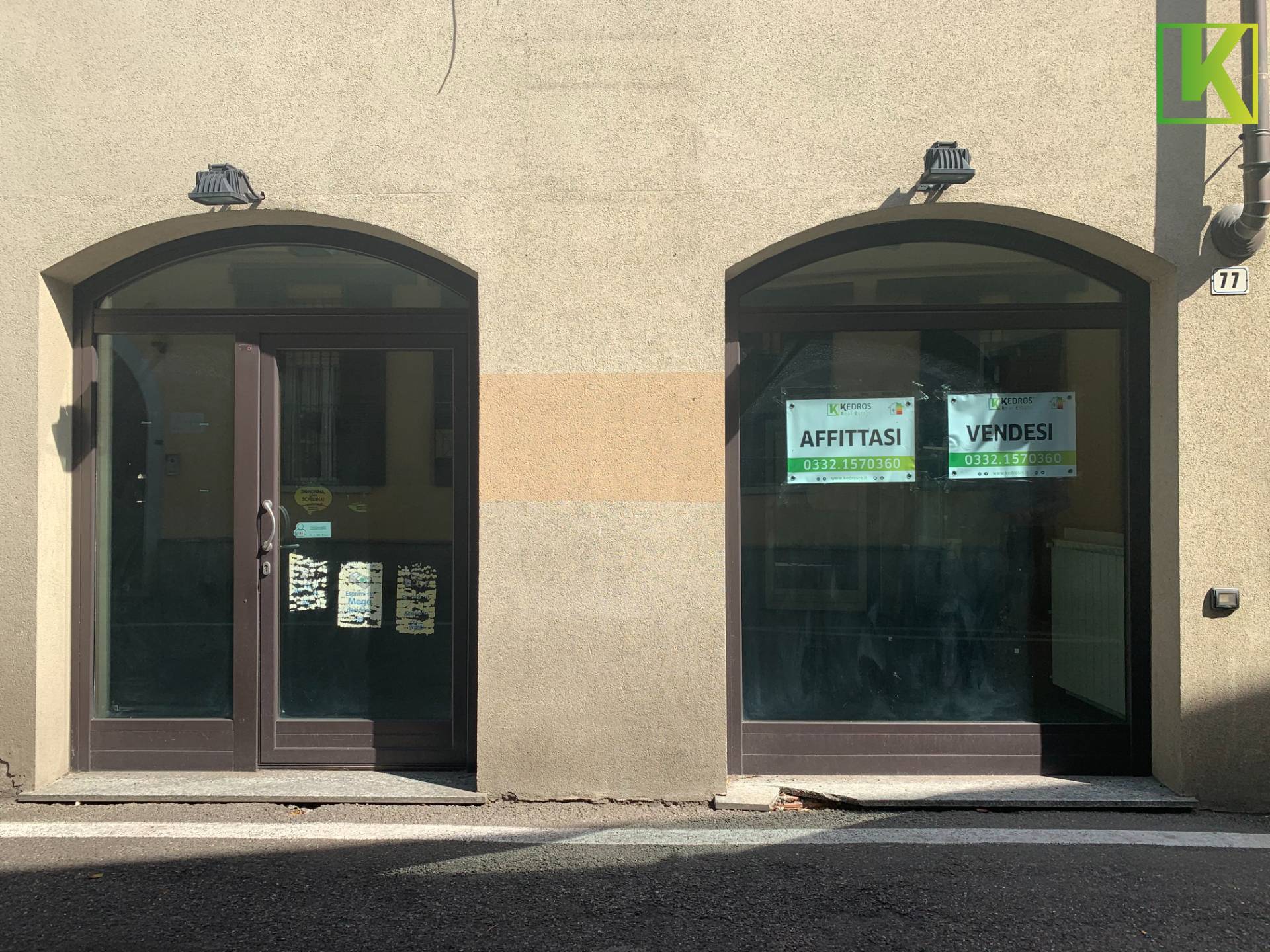 Locale commerciale in affitto a Saronno