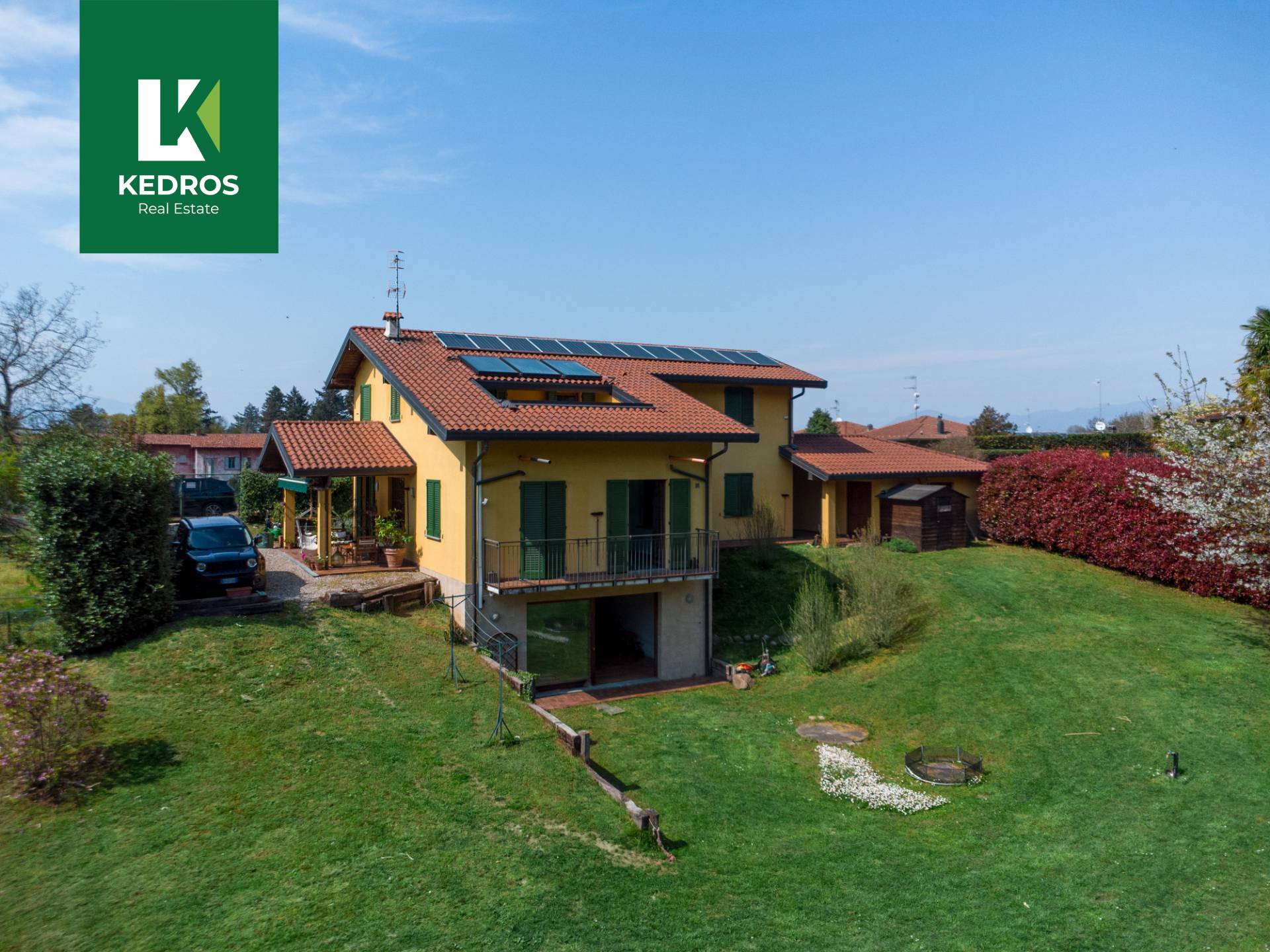 Villa in vendita a Sesto Calende