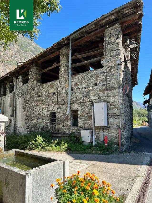Rustico in vendita a La Salle