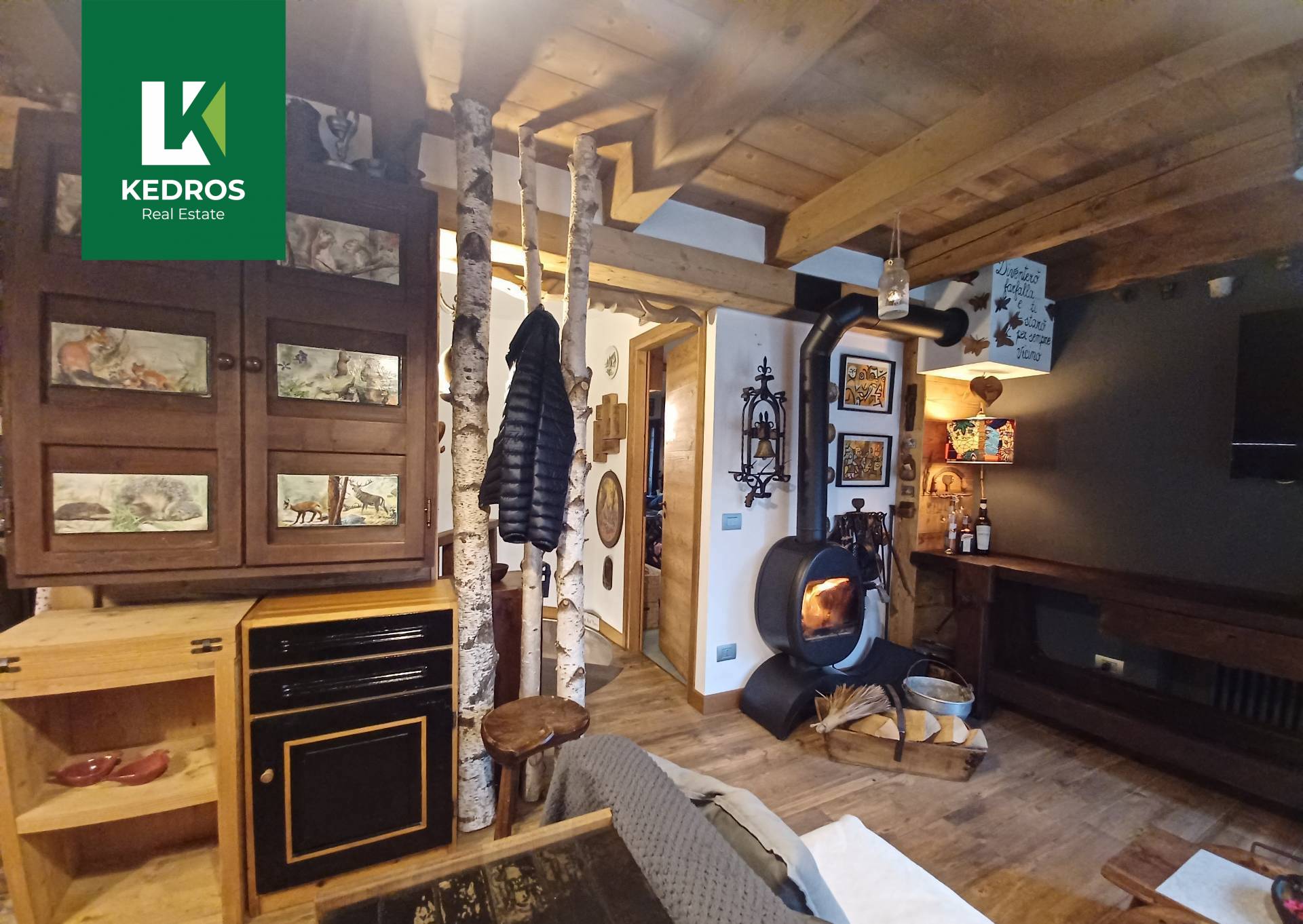 Appartamento Quadrilocale in vendita a Courmayeur, Dolonne (Dolnna)