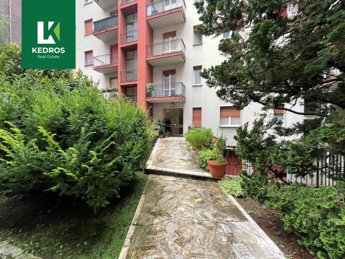 Appartamento Trilocale in vendita a Varese, Giubiano