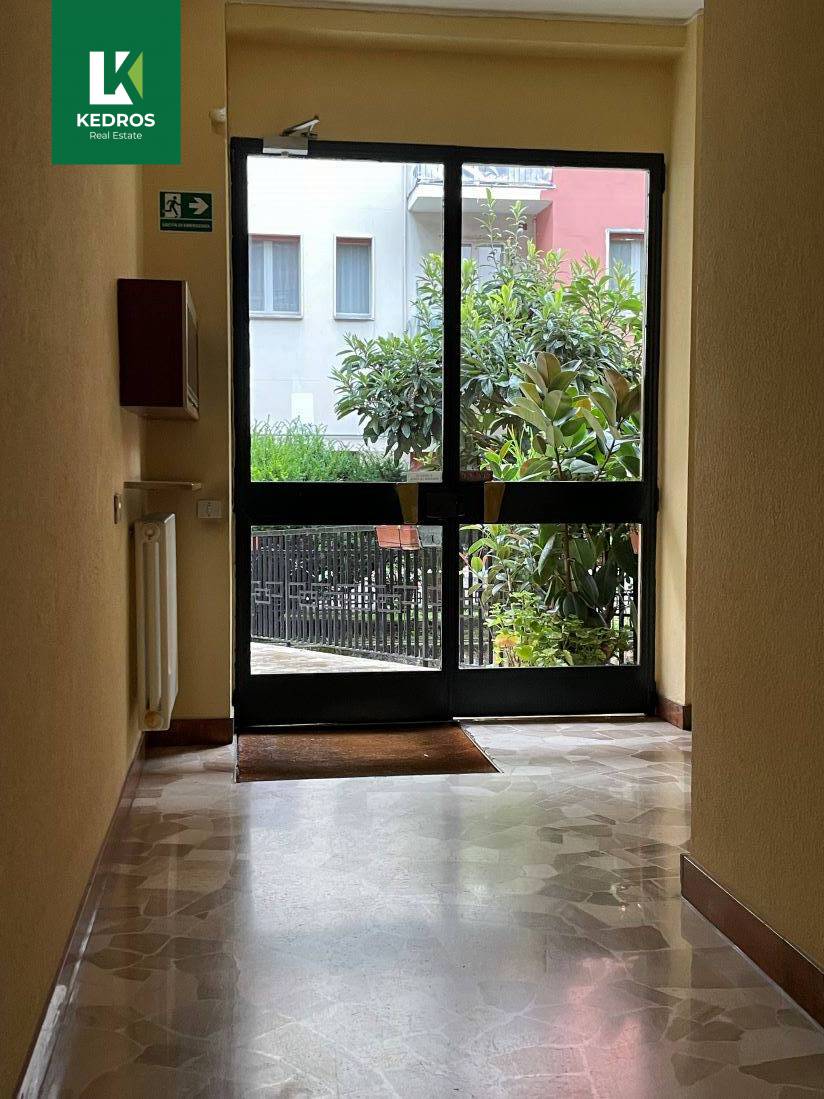 Appartamento Trilocale in vendita a Varese, Giubiano