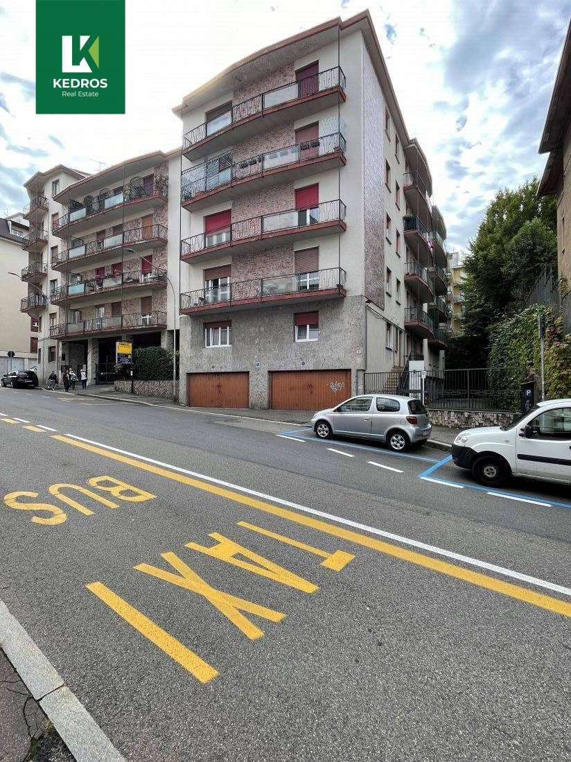 Appartamento Trilocale in vendita a Varese, Giubiano