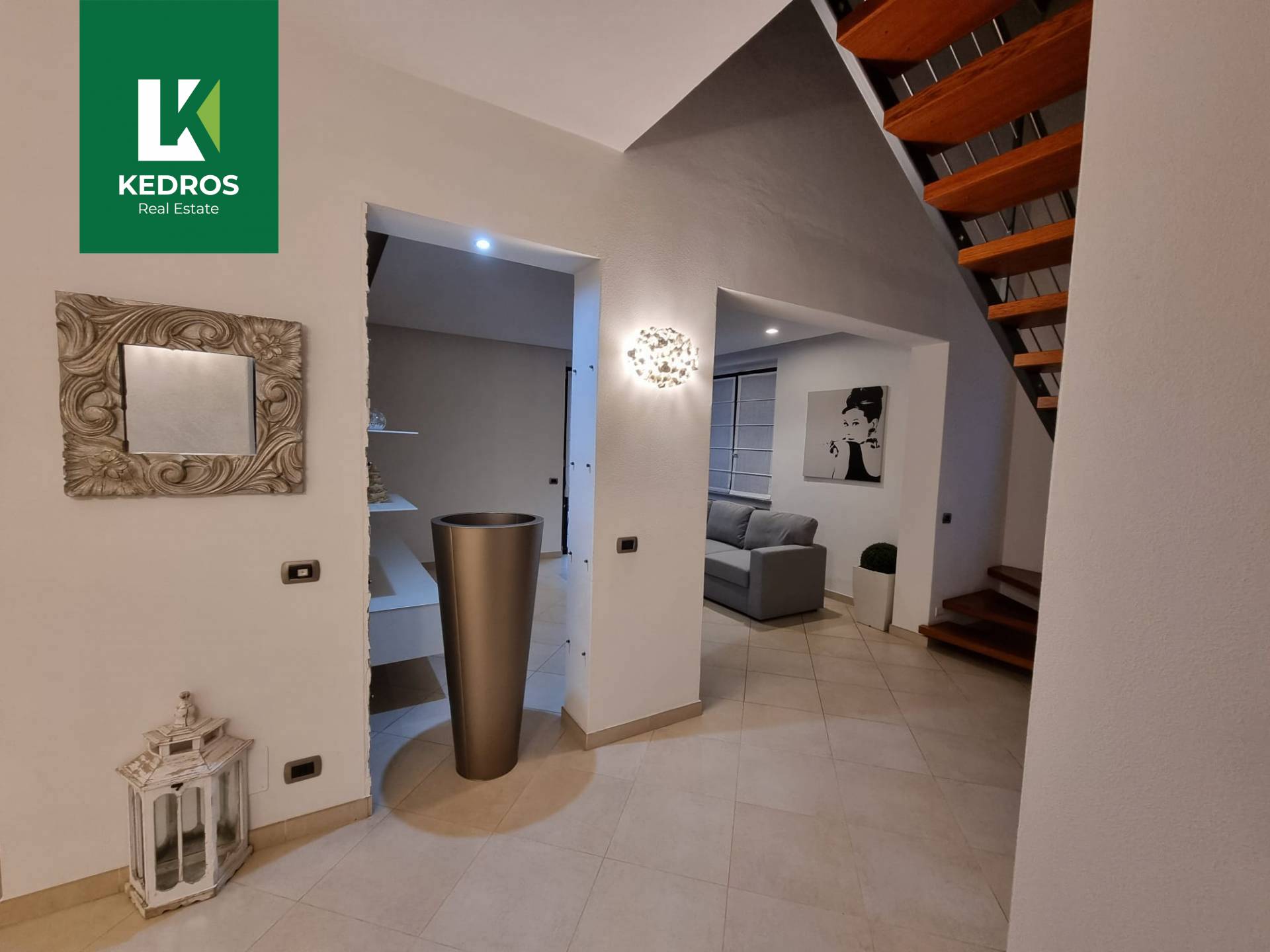 Appartamento Quadrilocale in affitto a Varese, Calcinate del Pesce