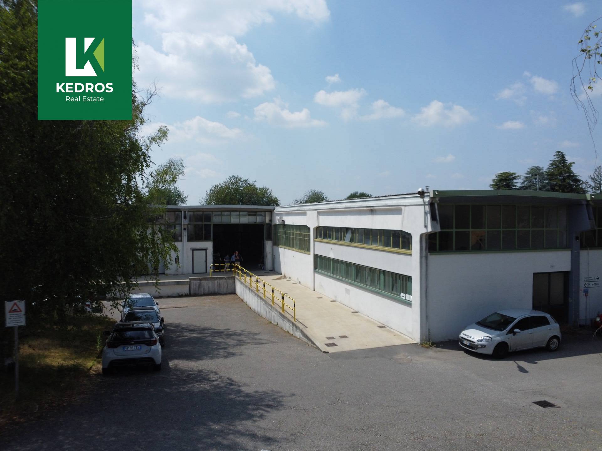 Capannone Industriale in vendita a Binago