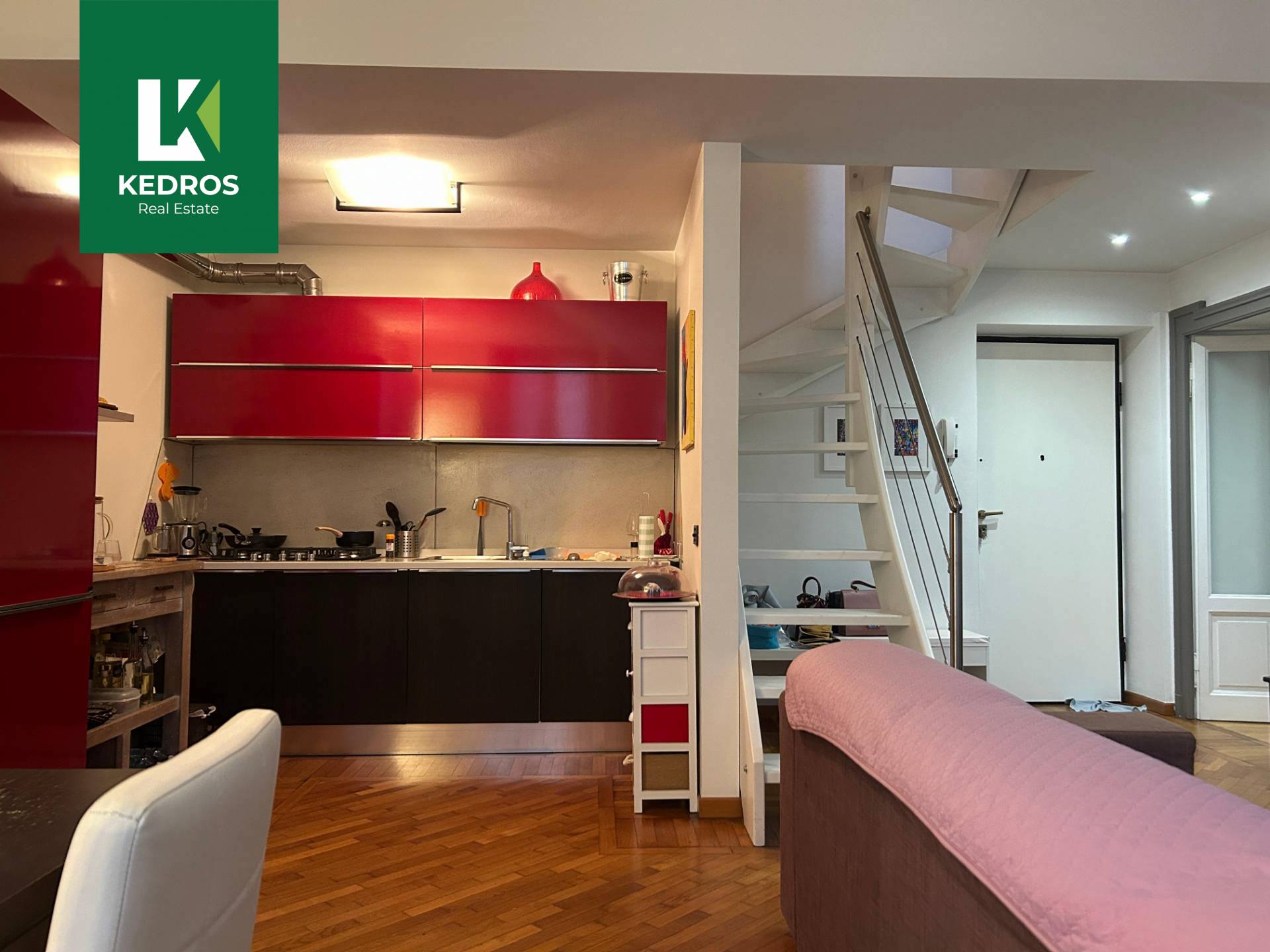 Appartamento Quadrilocale in vendita a Varese, Centro