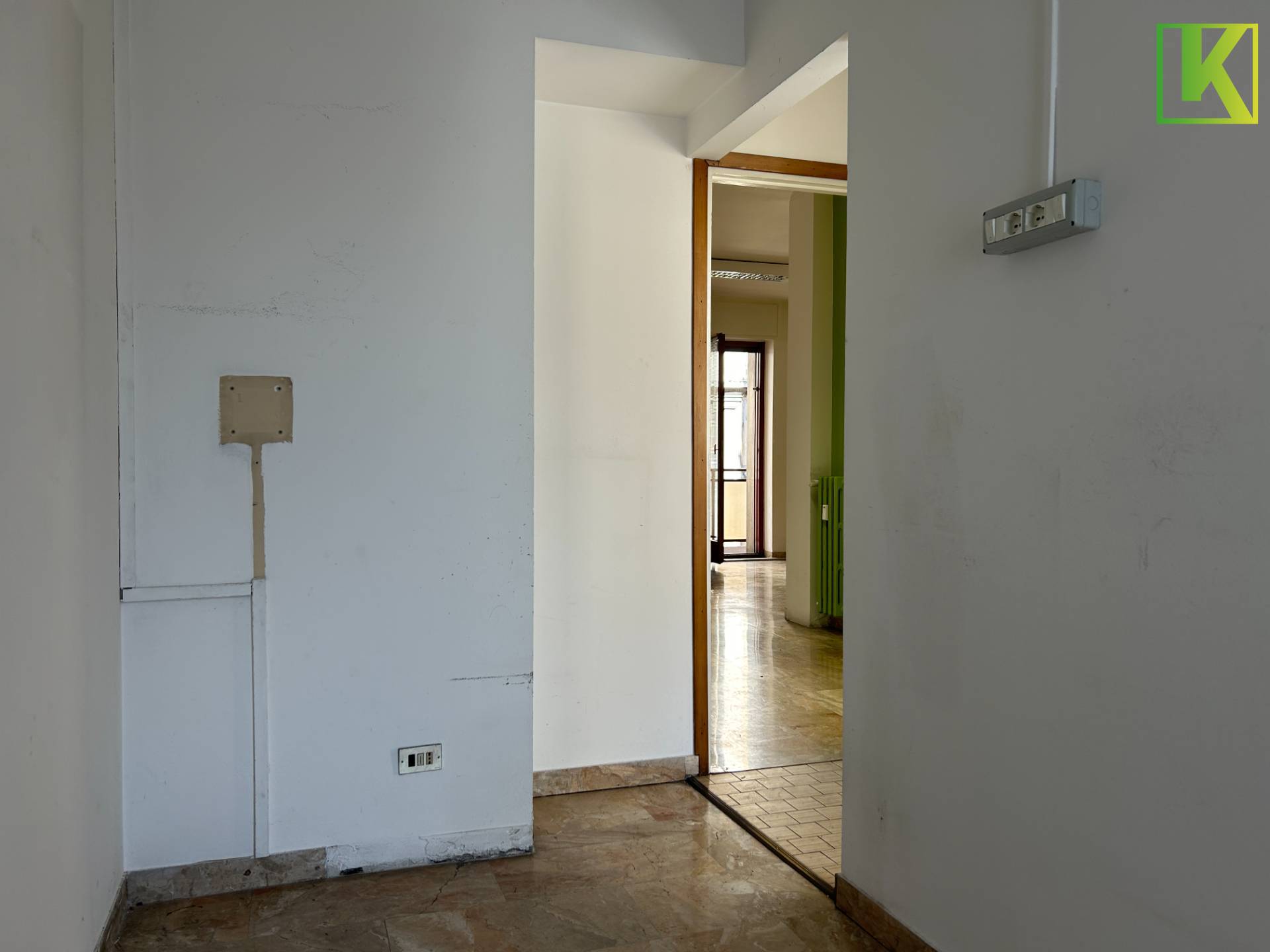 Appartamento Quadrilocale in vendita a Varese, Centro