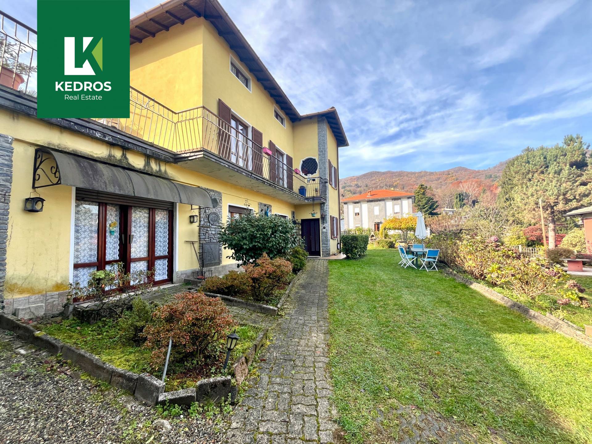 Villa in vendita a Cadegliano-Viconago, Cadegliano