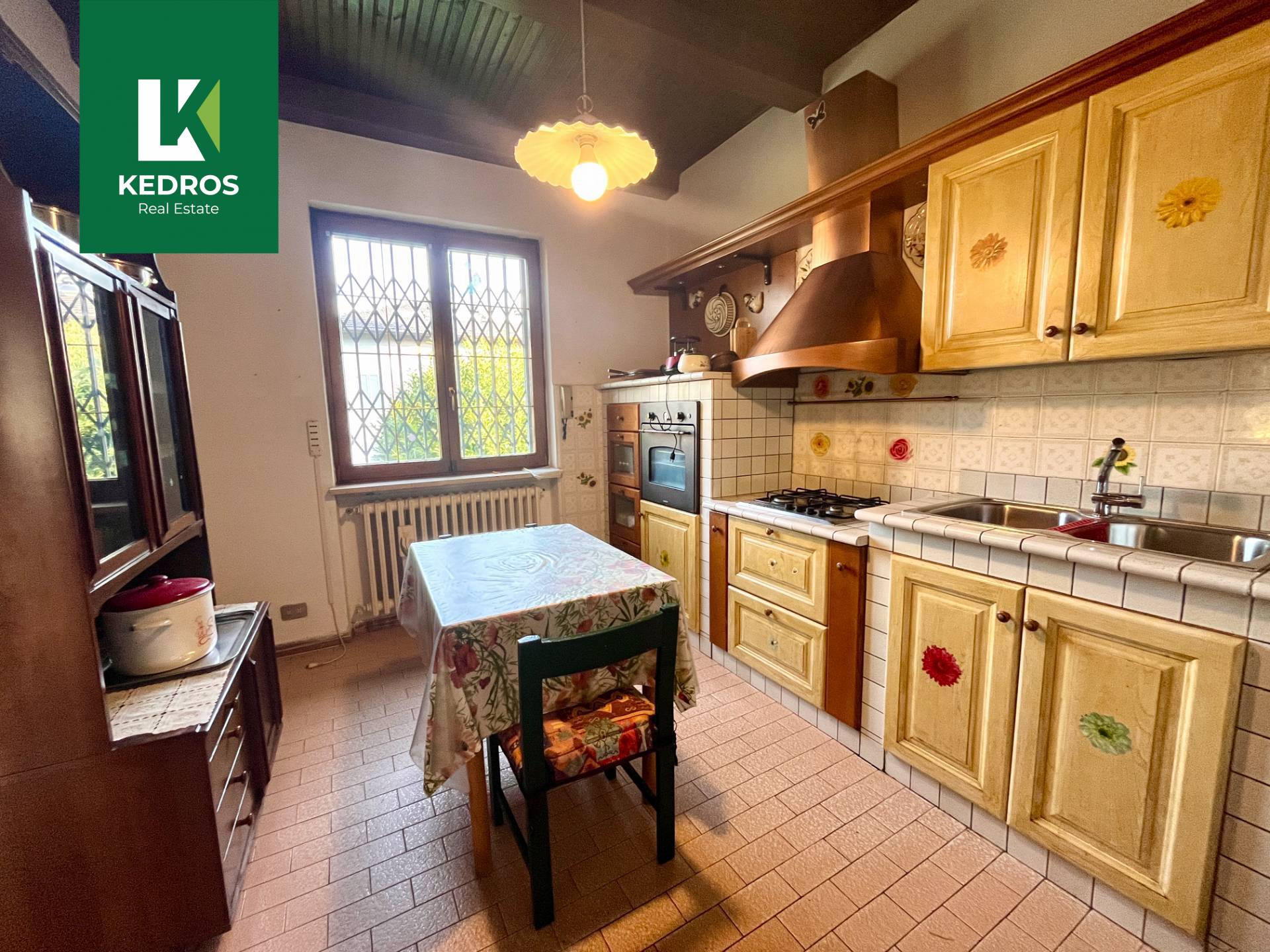 Villa in vendita a Cadegliano-Viconago