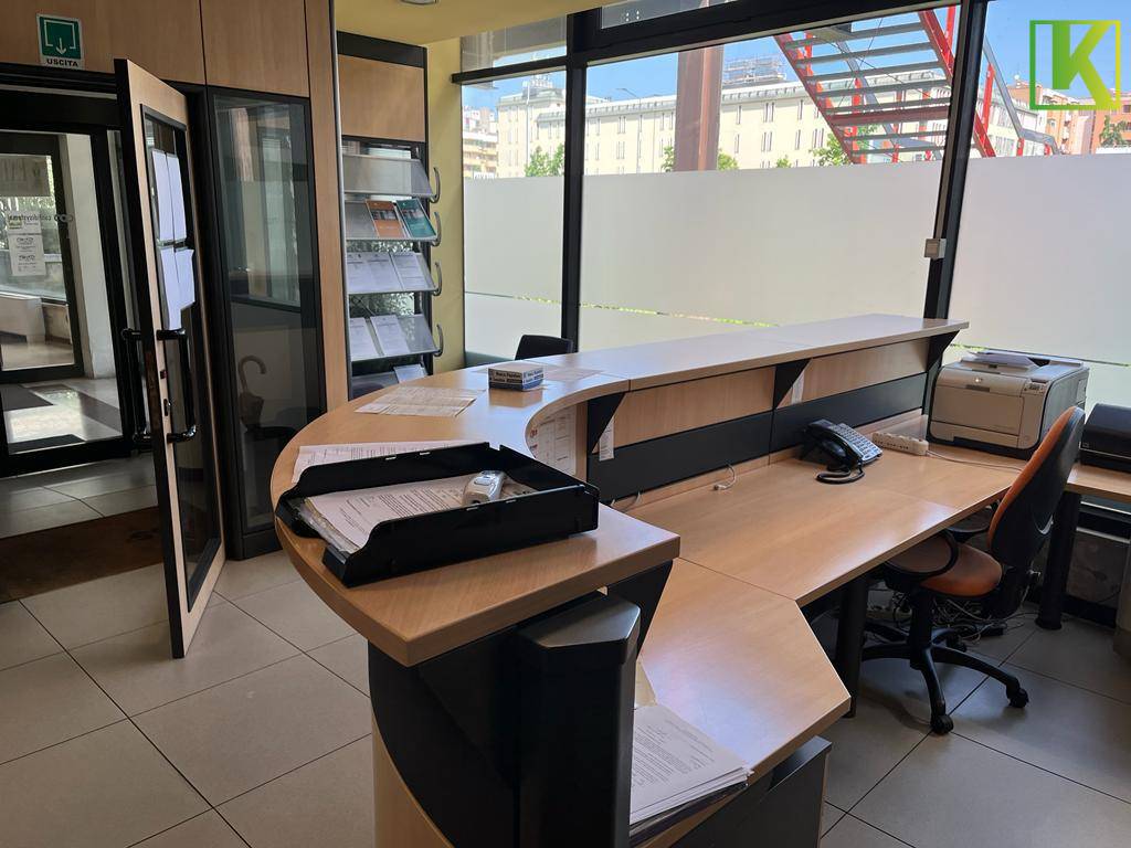 Studio/Ufficio in vendita a Brescia, Brescia Due