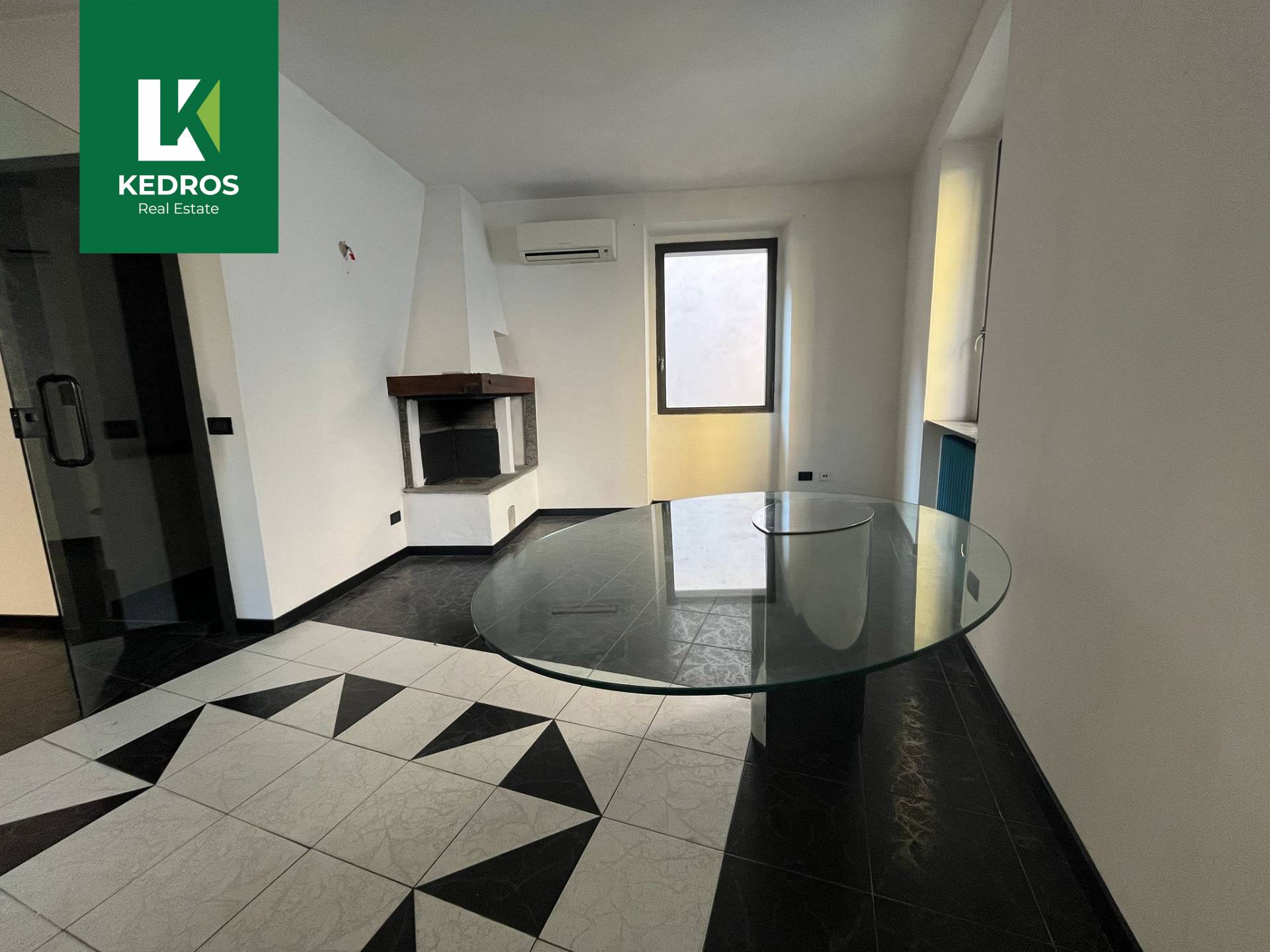 Studio/Ufficio in affitto a Varese, Centro