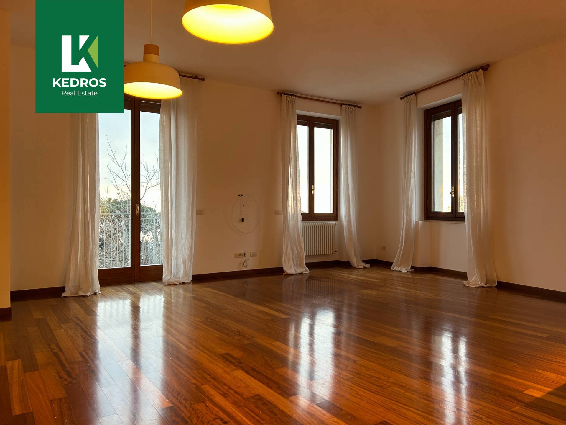 Appartamento in affitto a Varese, Santa Maria del Monte