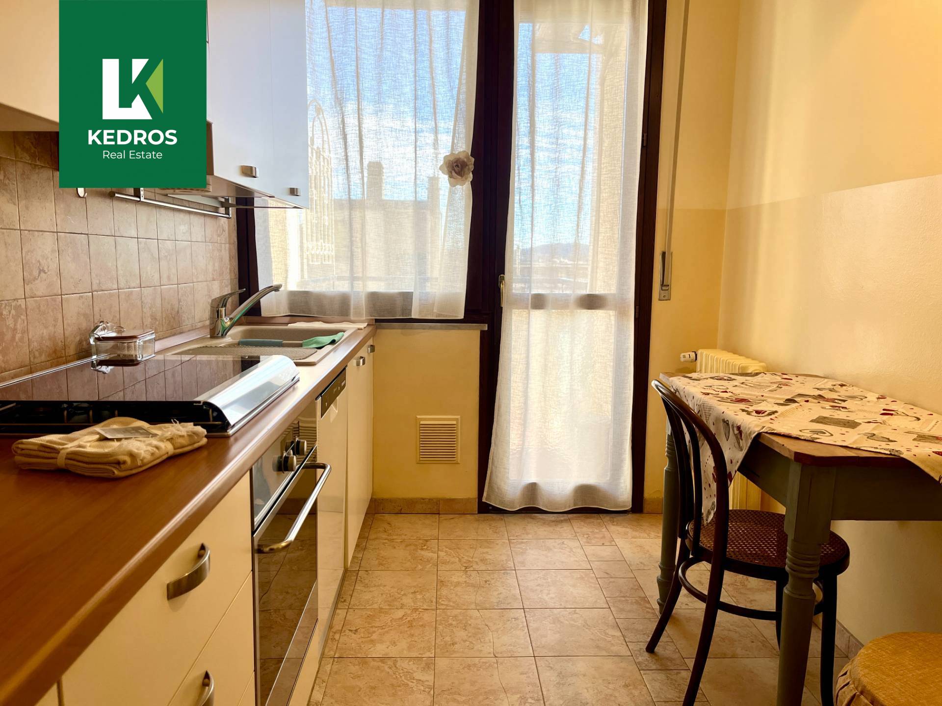 Appartamento Bilocale in affitto a Varese, Centro