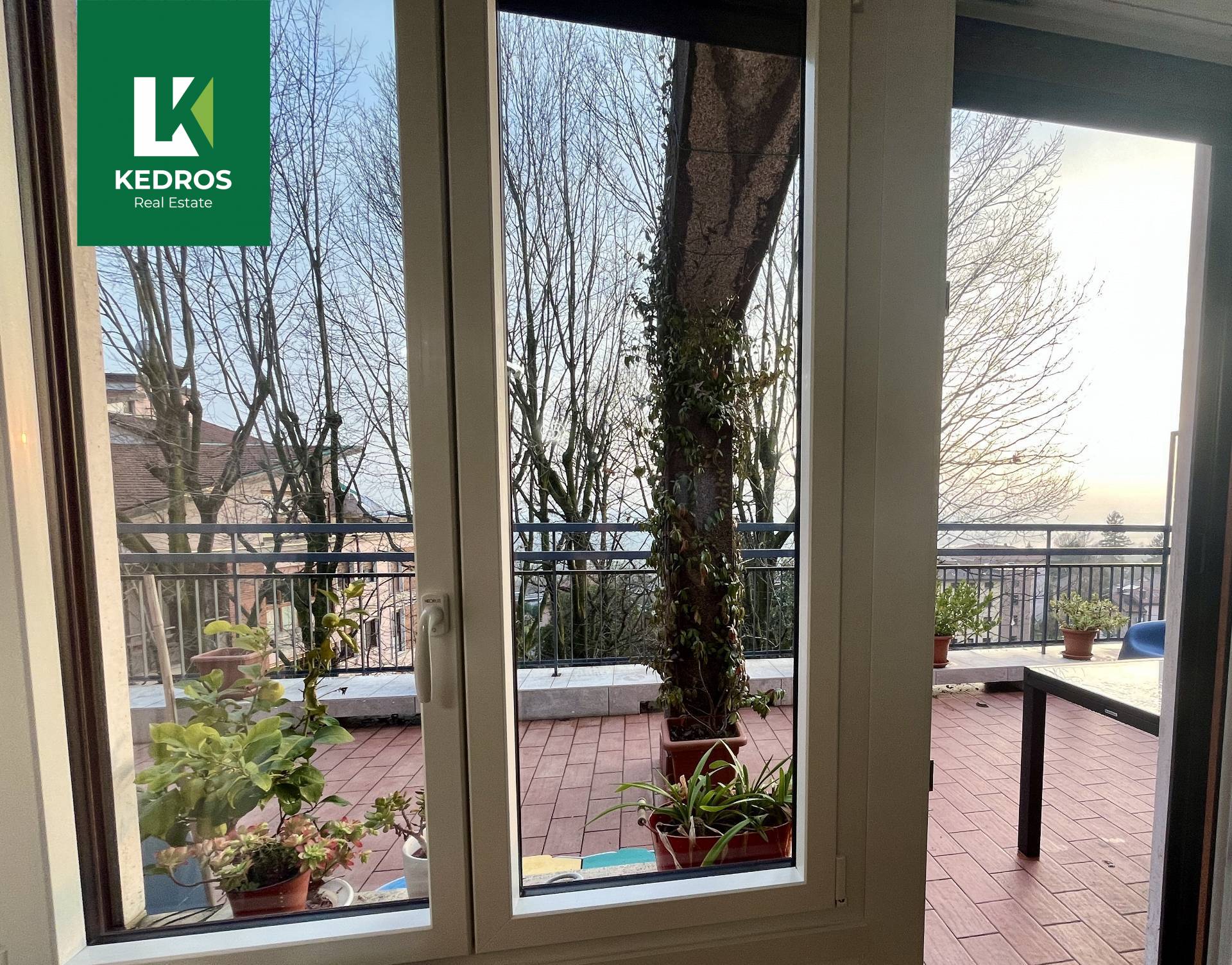 Appartamento Trilocale in vendita a Varese, Centro