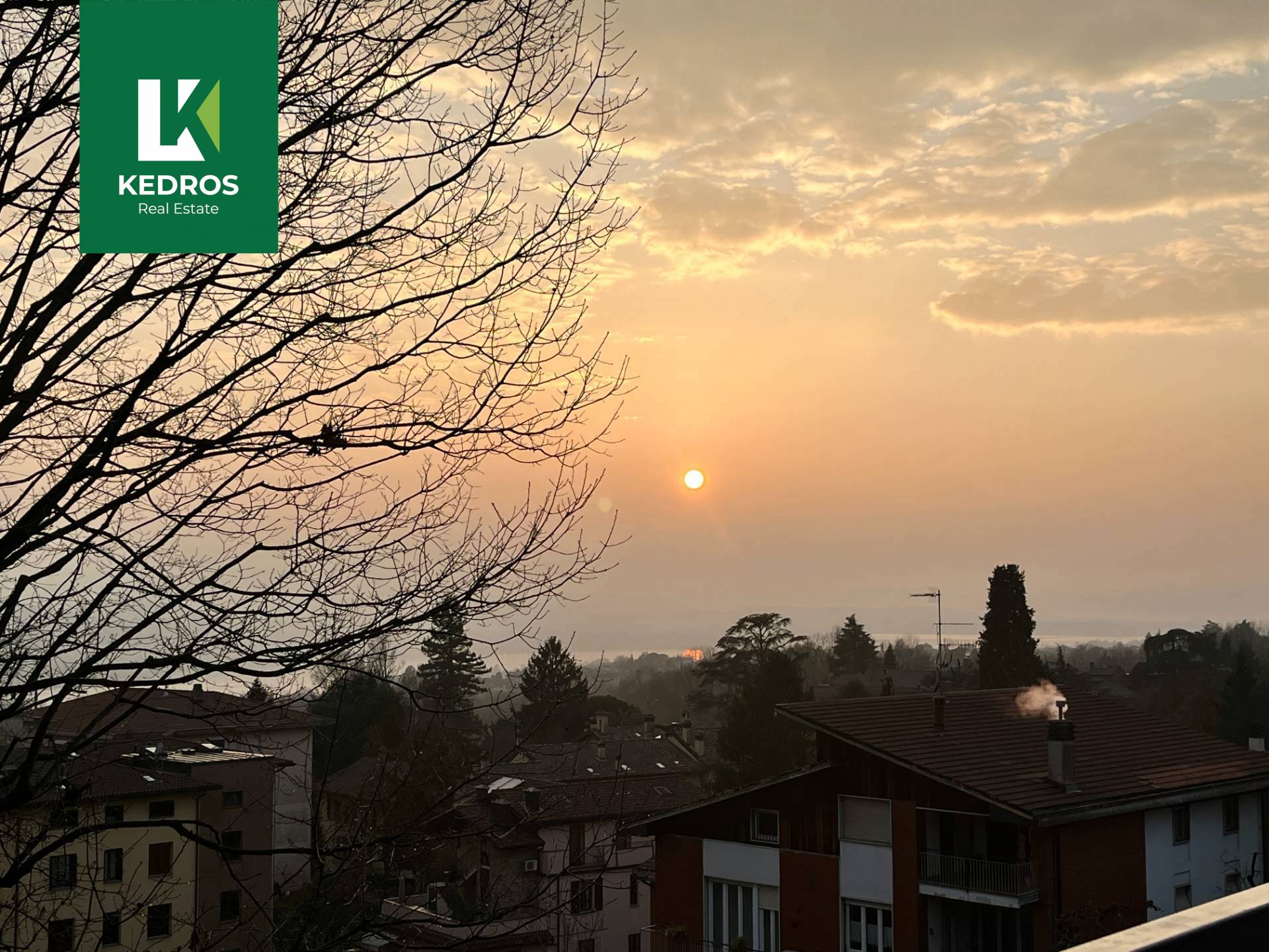 Appartamento Trilocale in vendita a Varese, Centro