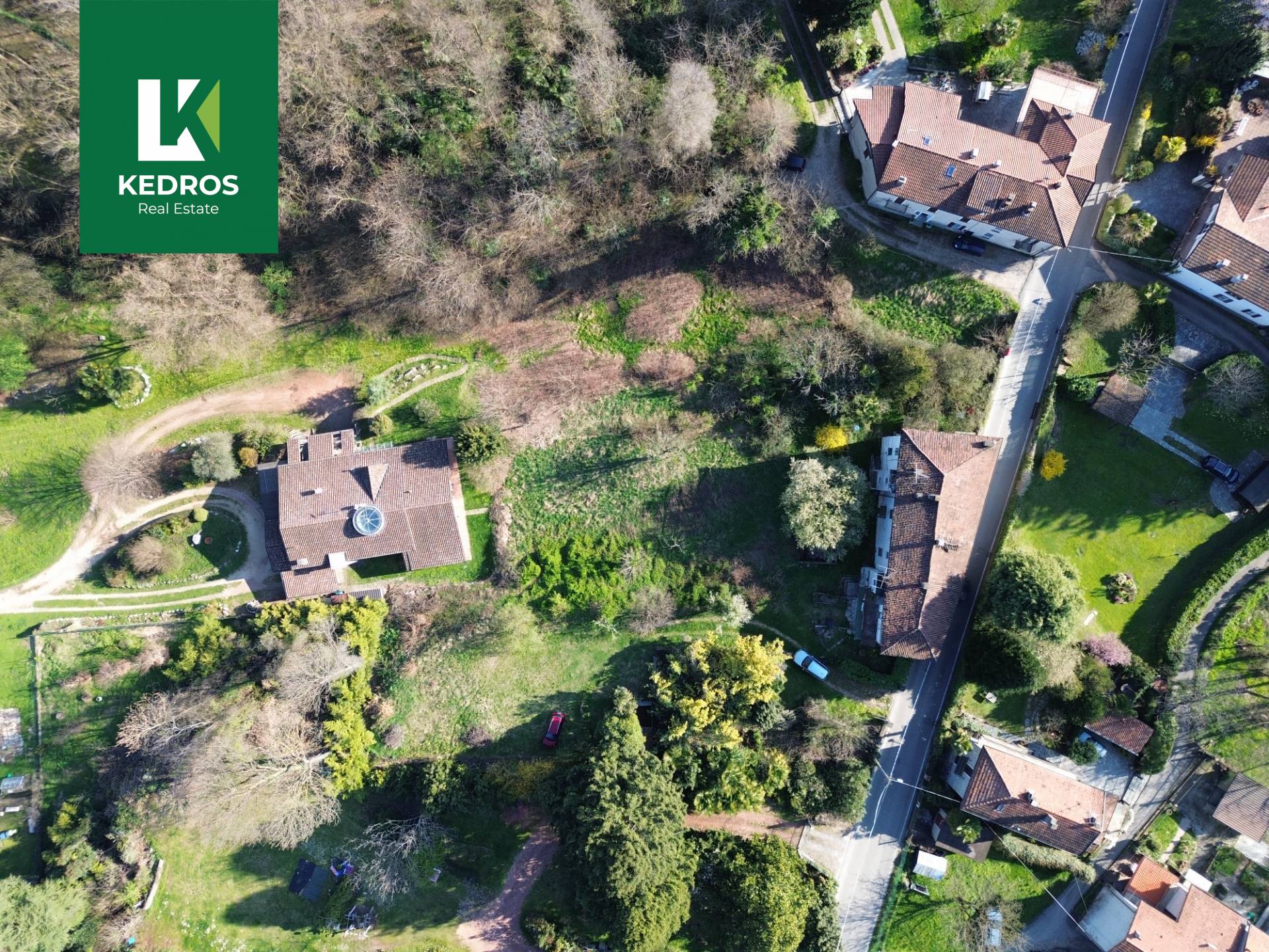 Terreno edificabile in vendita a Laveno-Mombello, Mombello