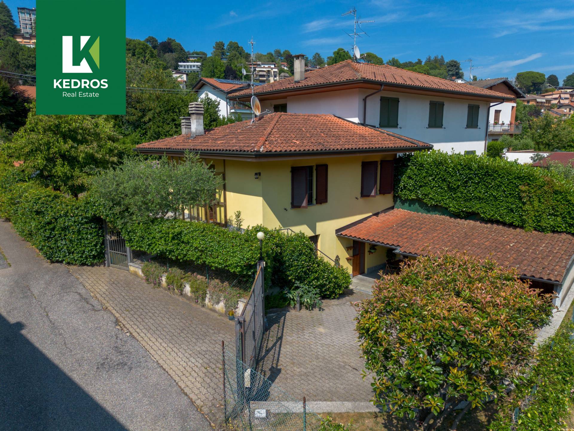 Villa in vendita a Luvinate