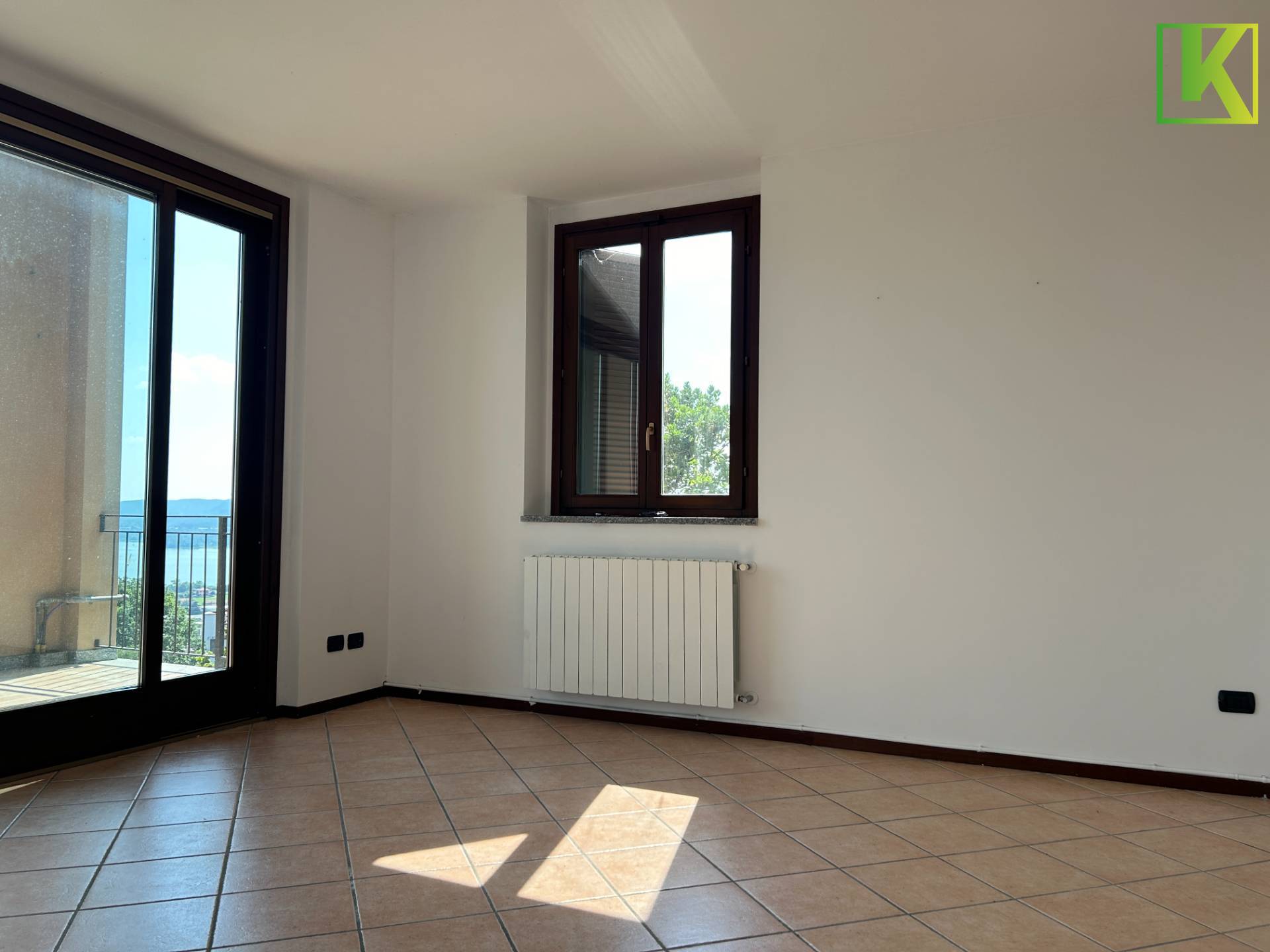 Appartamento Trilocale in affitto a Comerio