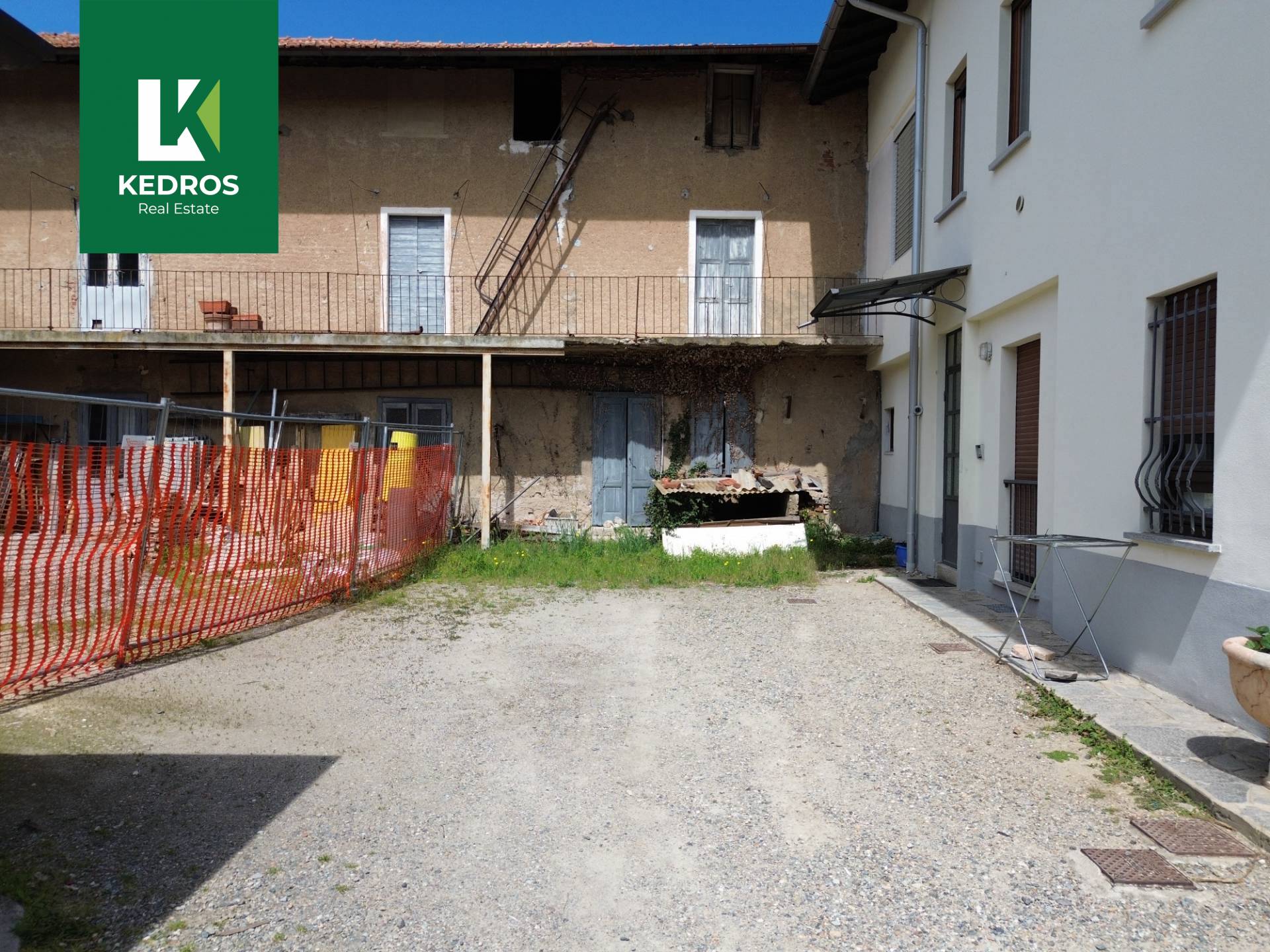 Rustico in vendita a Varese, Casbeno