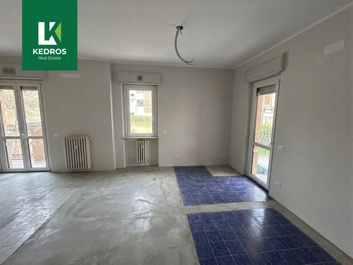Appartamento Quadrilocale in vendita a Busto Arsizio, Tribunale
