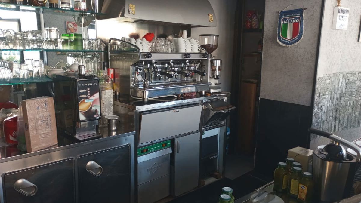 Attivit commerciale Bar e tabacchi in vendita a Roma